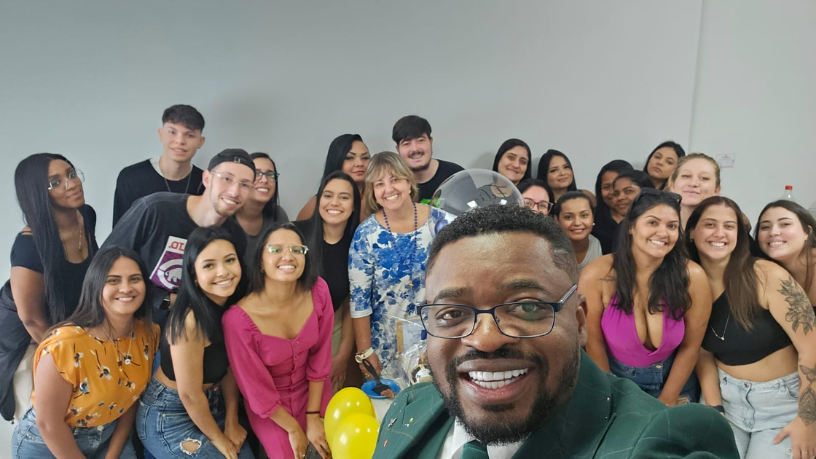 Oluwatosin Tolulope Ajidahun destaca a importância do diagnóstico precoce das trombofilias hereditárias para prevenir perdas gestacionais.